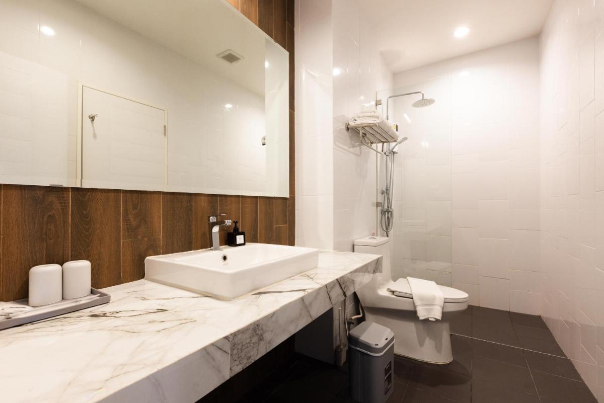 AMIRI PLACE HOTEL - Housity