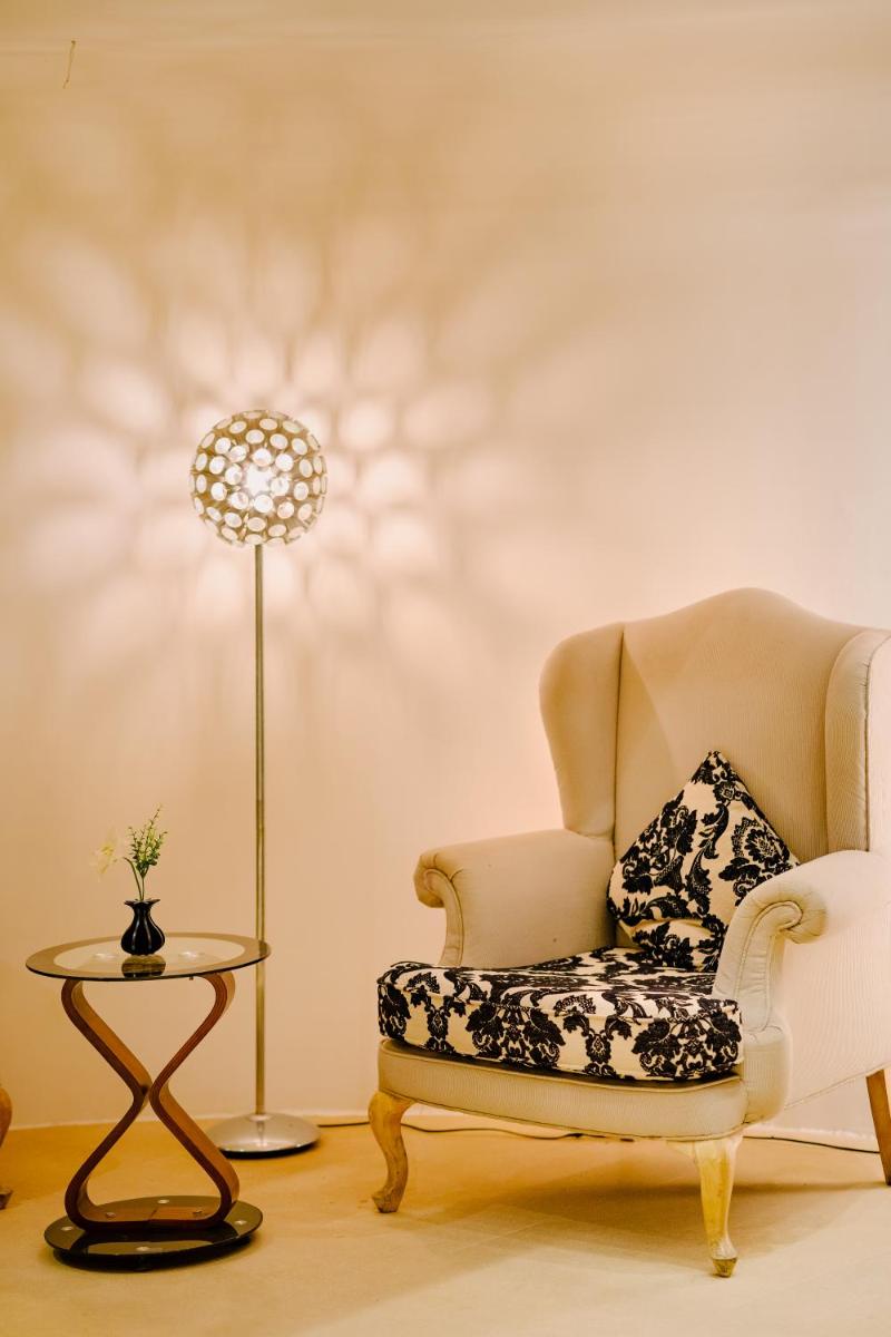 Suitetrails - Royal Residence Dhaka