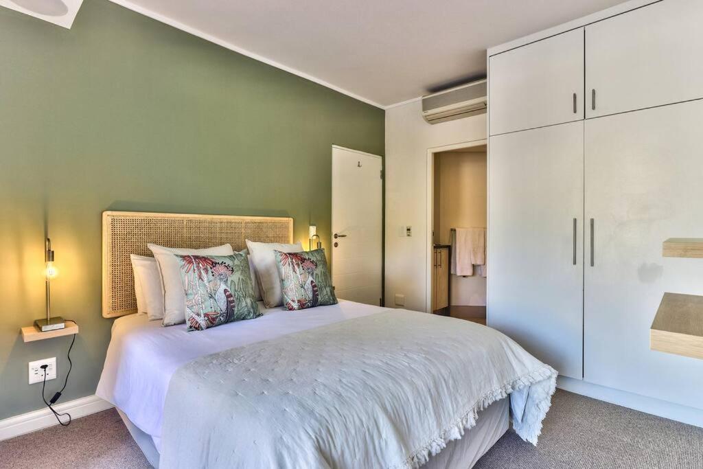 Suitetrails - The Rockwell Apt in DeWaterkant next to Waterfront