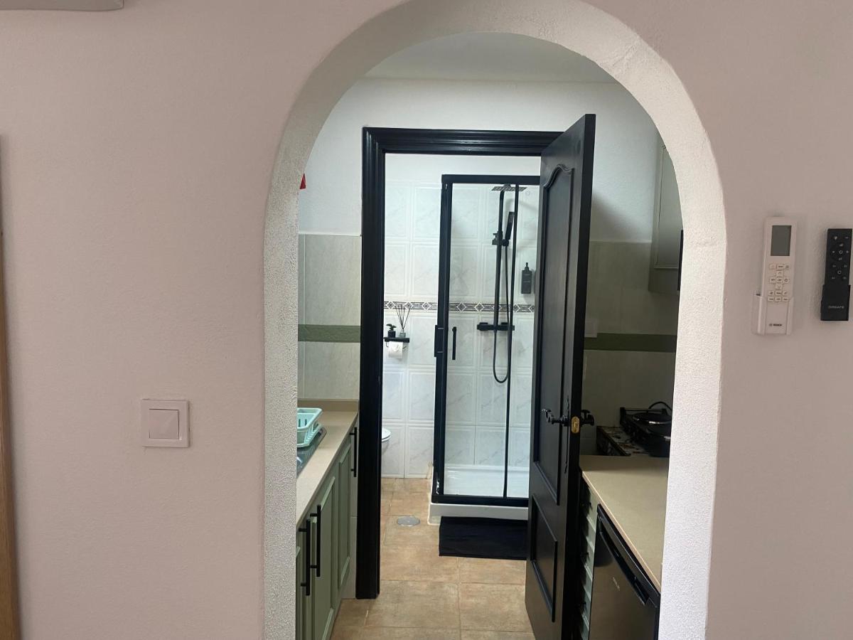 The Courtyard Studio Apartments - Housity