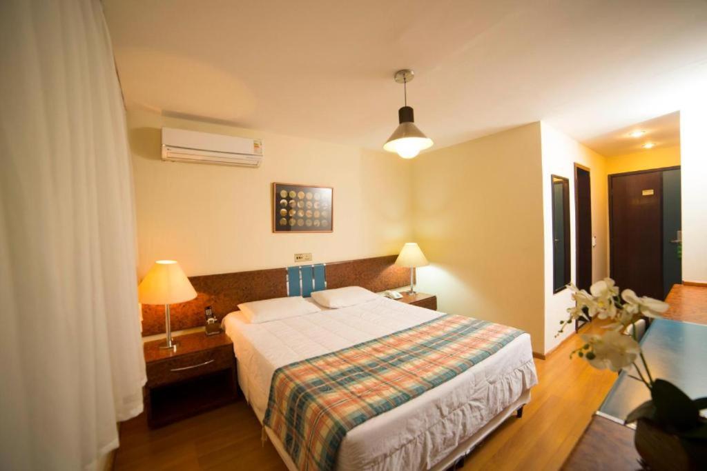 Sumatra Hotel e Centro de Convenções - Housity