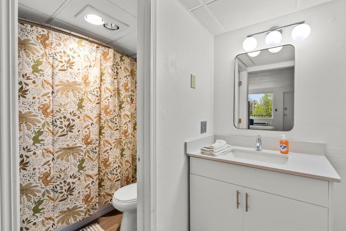 The Lindell Motor Lodge - Housity