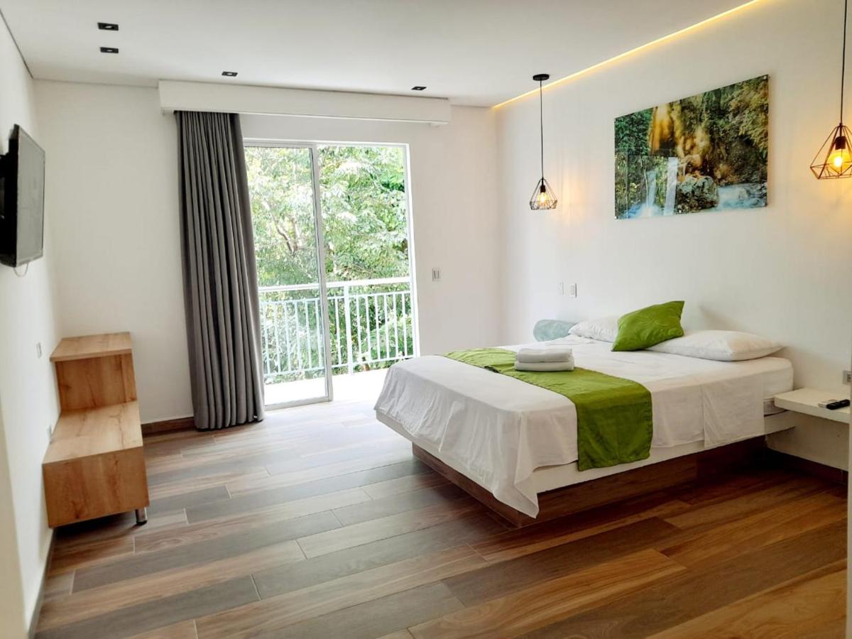 Hotel Monte Bello - Housity
