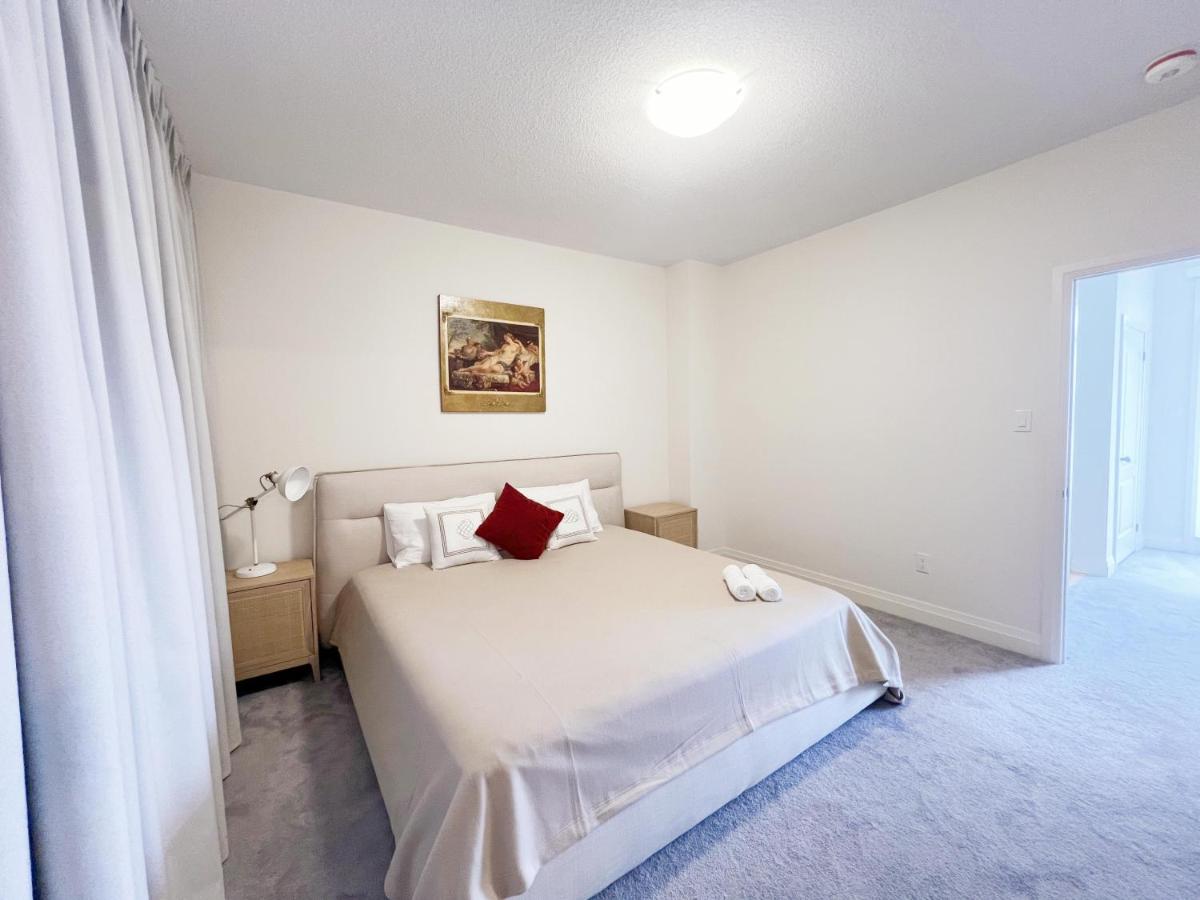 Stylish Home at Markham city TownCenter Hwy7&Warden unionville - Housity