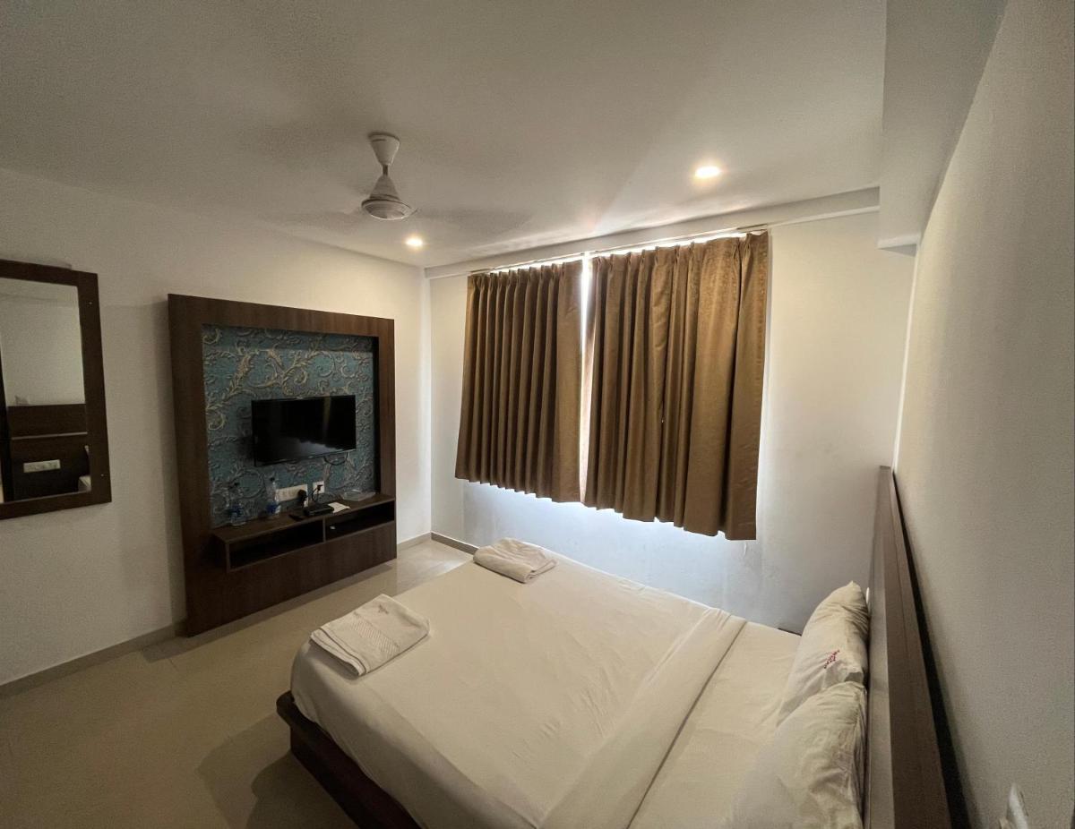 Aryan Shrest Service Apartments - Housity