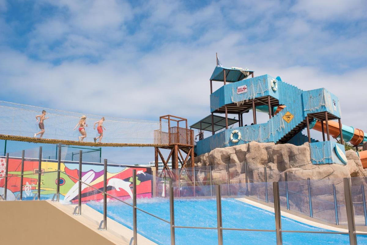 Piscina en o cerca de GF Victoria