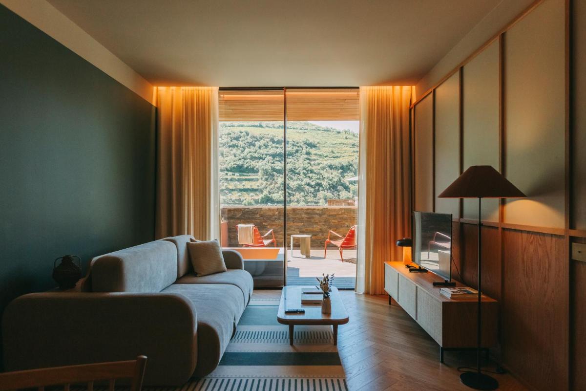 Uma área de estar em Torel Quinta da Vacaria - Douro Valley