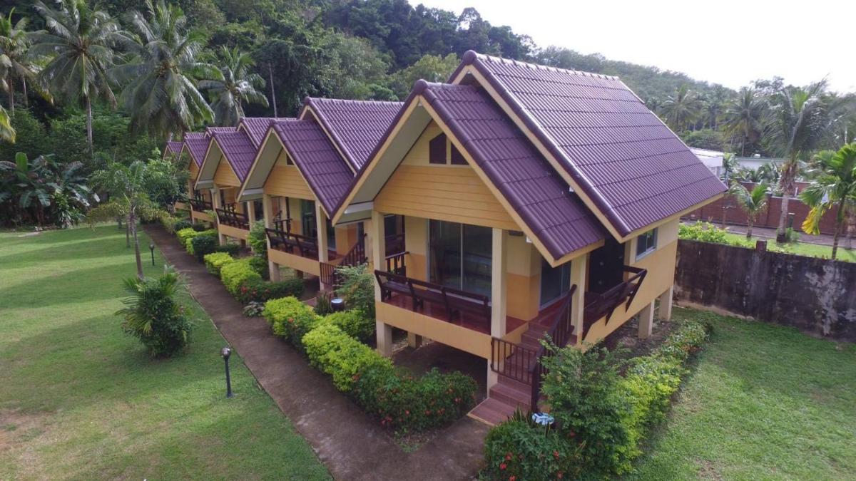 เกาะช้างรักดี รีสอร์ท - Housity
