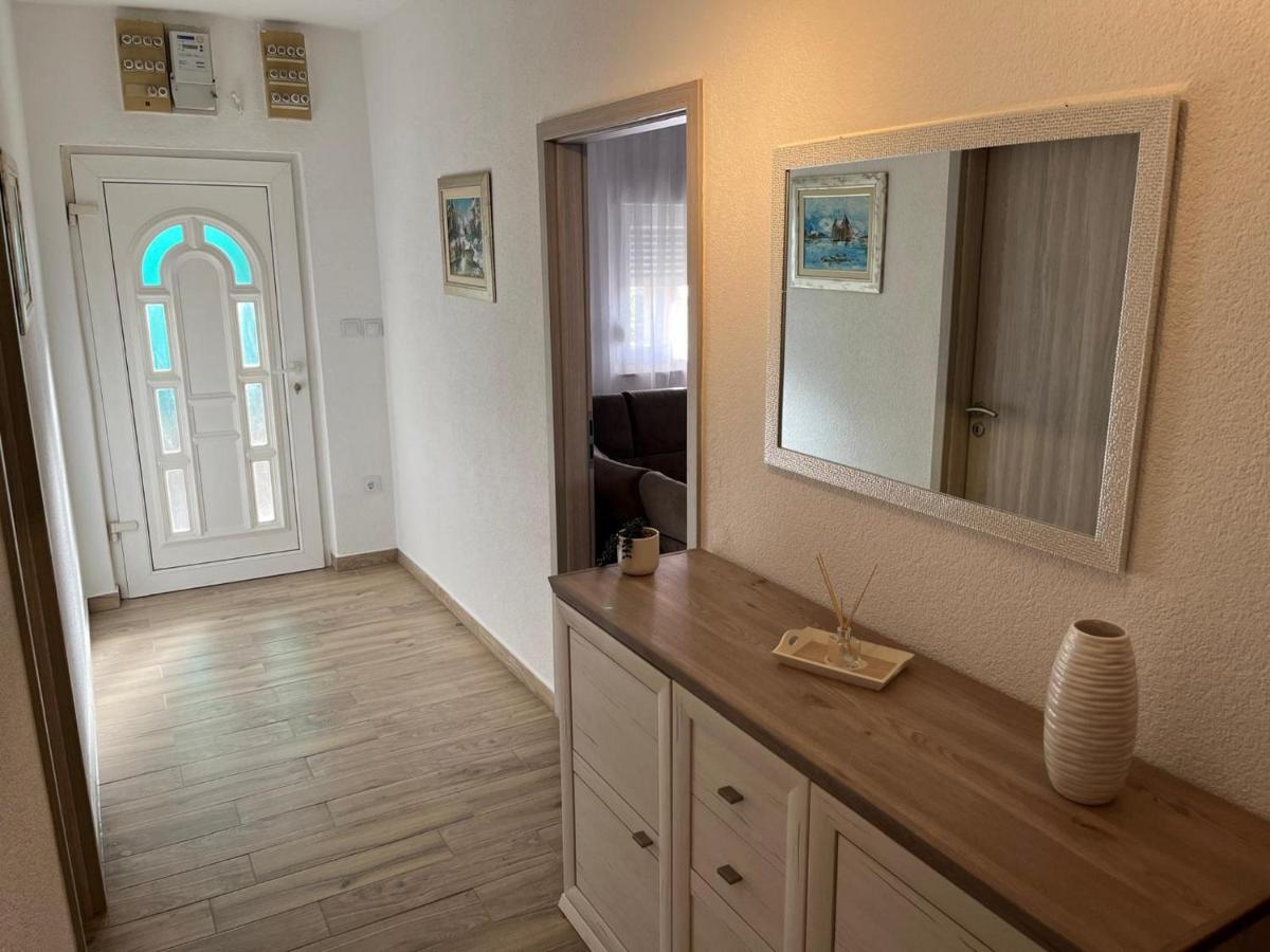 House Sea and river - Housity