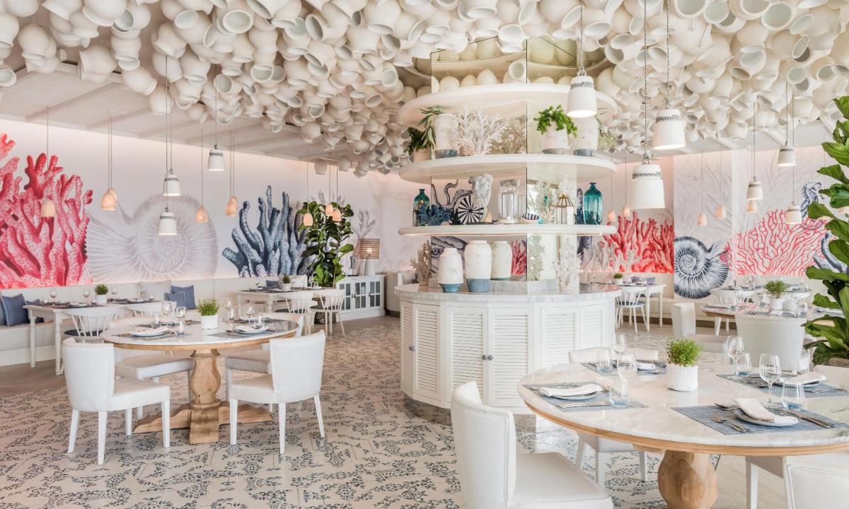 Un restaurante o sitio para comer en Ikos Andalusia