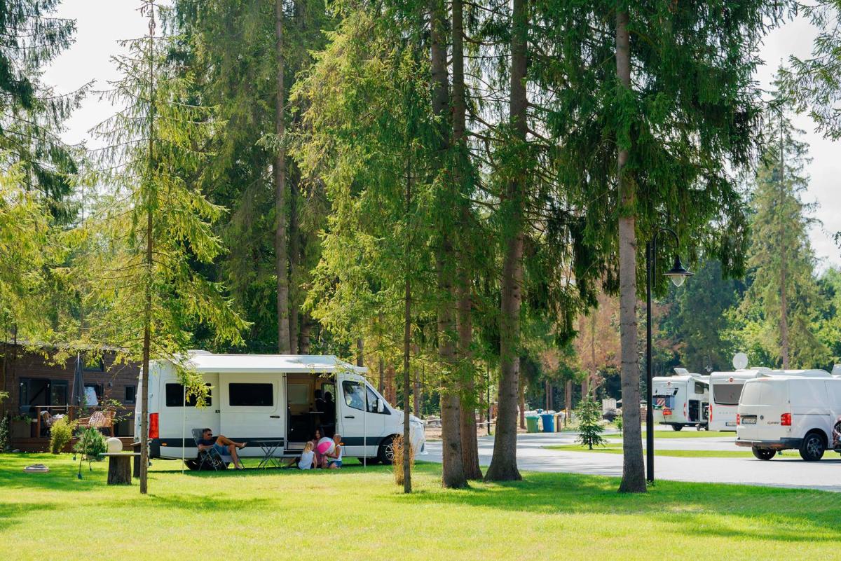 Camp Gorący Potok - parcele kamperowe - Housity