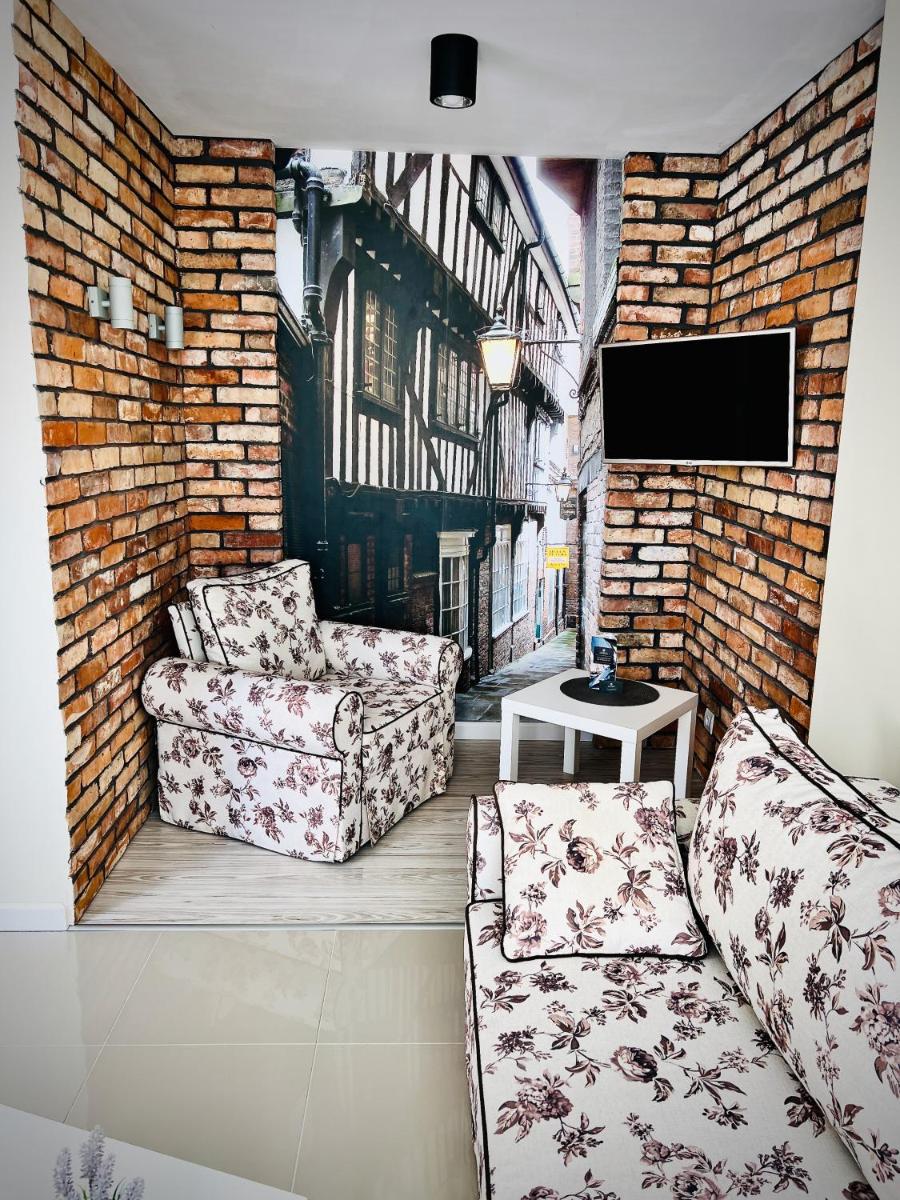 Kwartał Dominikański - Housity