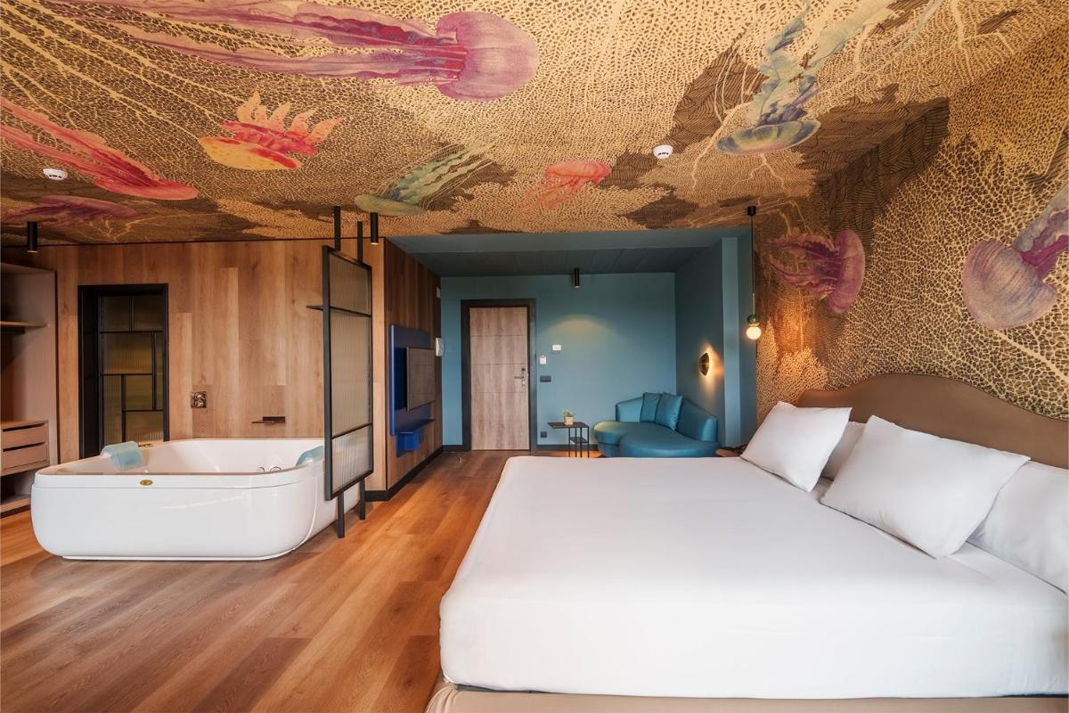 Spirit Hotel Ciudad de Burgos - Housity