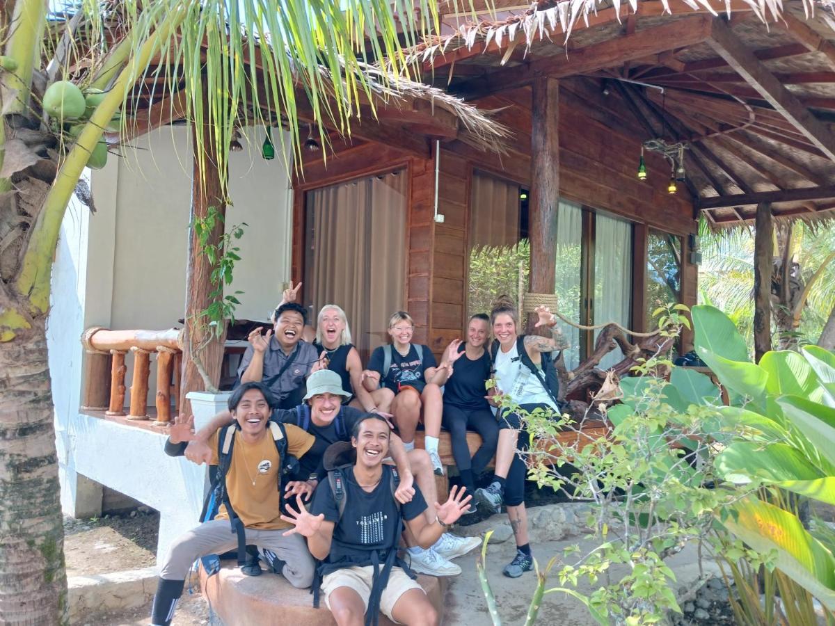 Tropical Jungle lodge & Jungle trekking - Housity