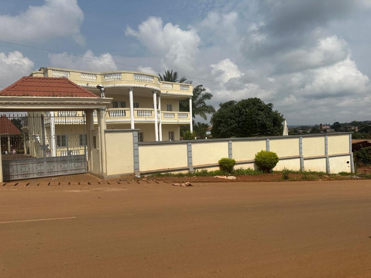 MANOIR DES PRINCESSES BAFOUSSAM - Housity