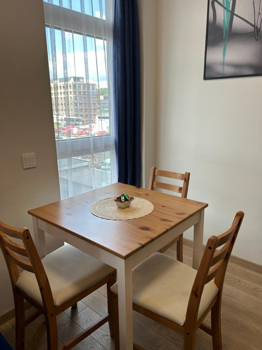 Your Home - Stylish Studio Apartment in Center, with Balcony & Self Check-in - Hizvo