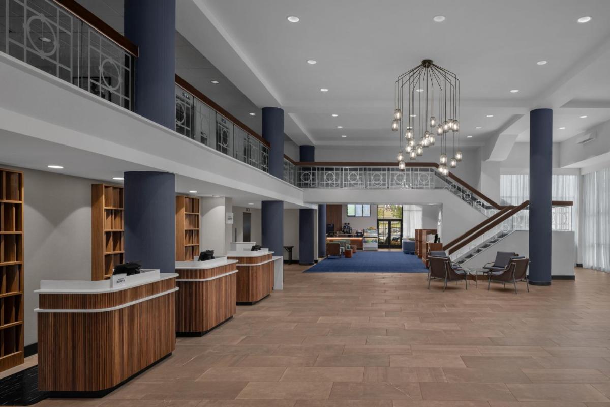Courtyard by Marriott Pittsburgh University Center - Housity