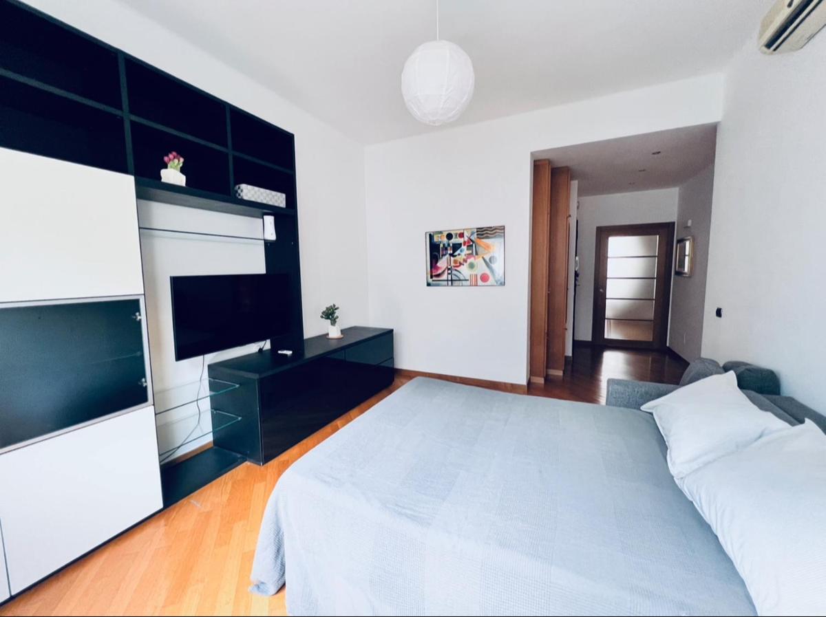 Best Stay - Central Station Suite Apartments - Housity
