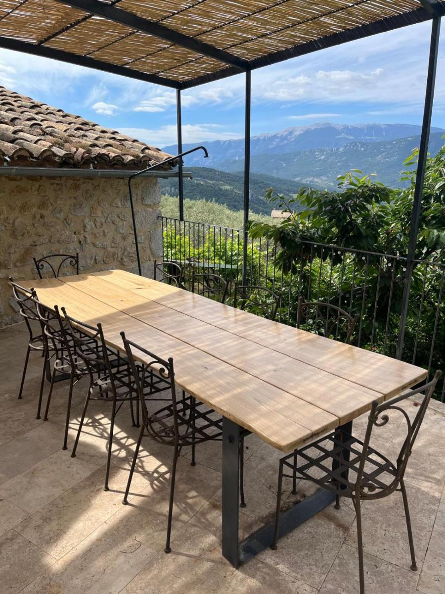 Secluded house with amazing view and swimming pool - Housity