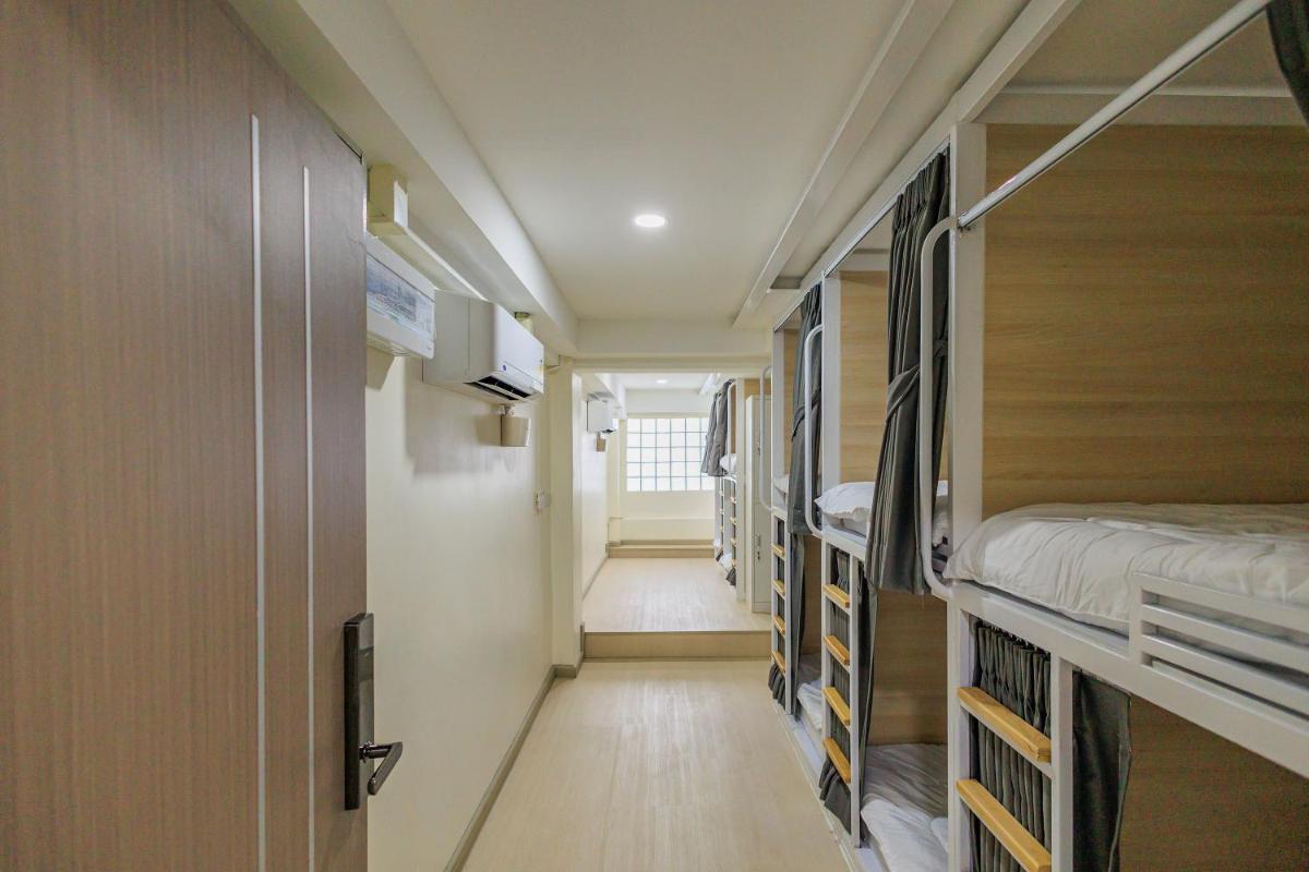 Reezq Hostel - Housity