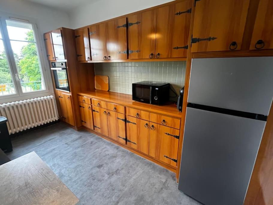 Maison 3 chambres, 2 sdb avec jardin Connerré - Housity