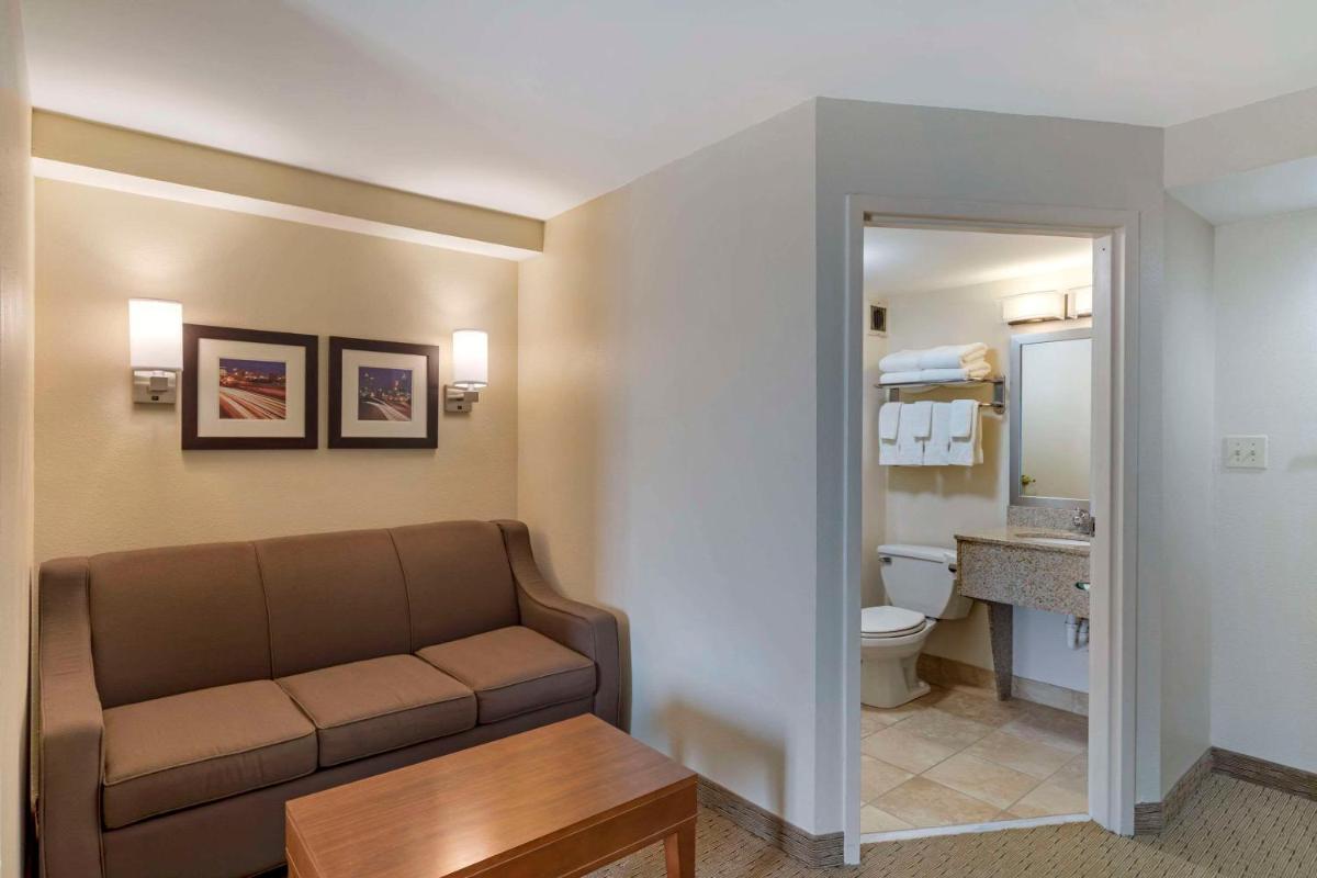 Comfort Inn Kennesaw - Housity