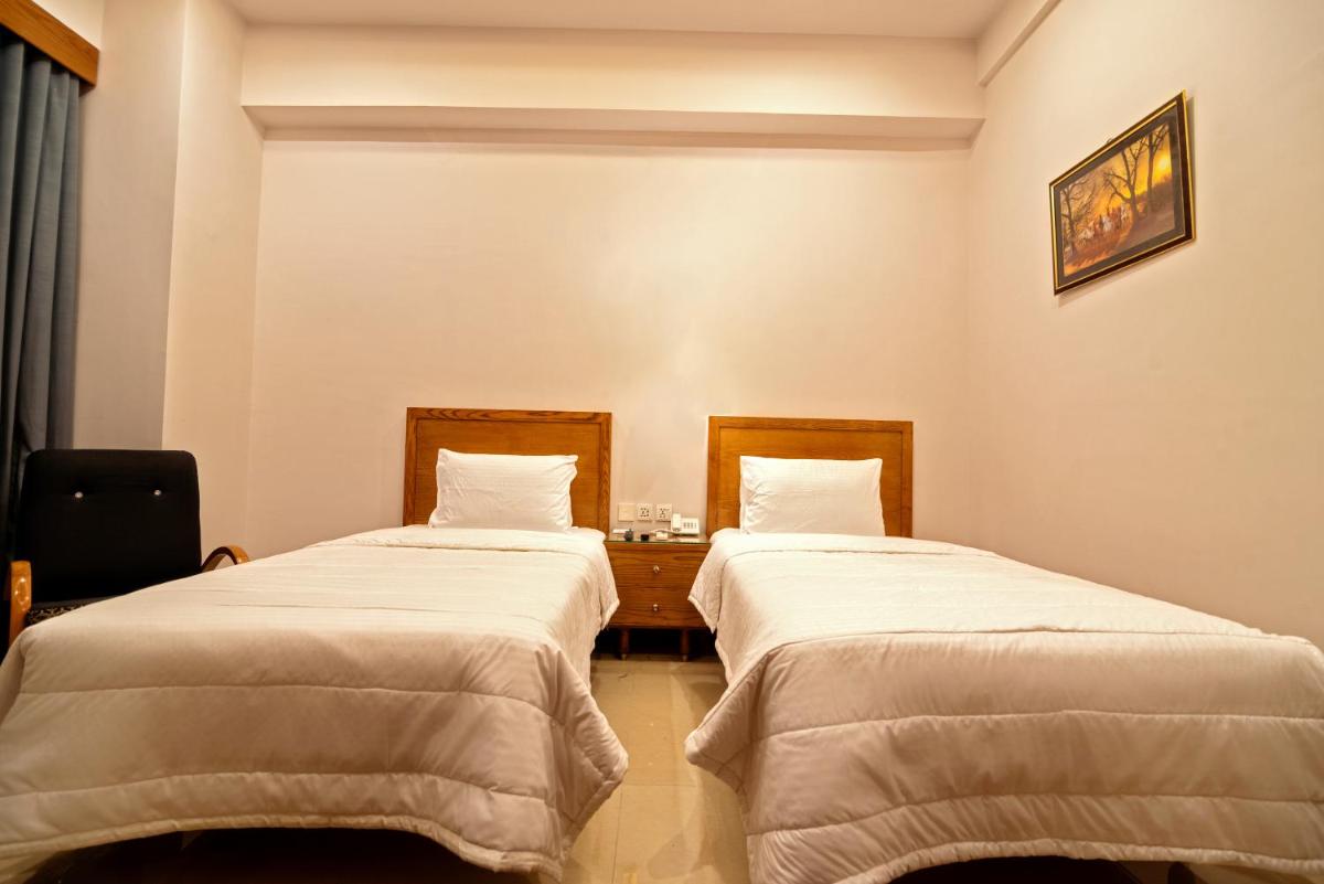 Hotel One Mansehra - Housity
