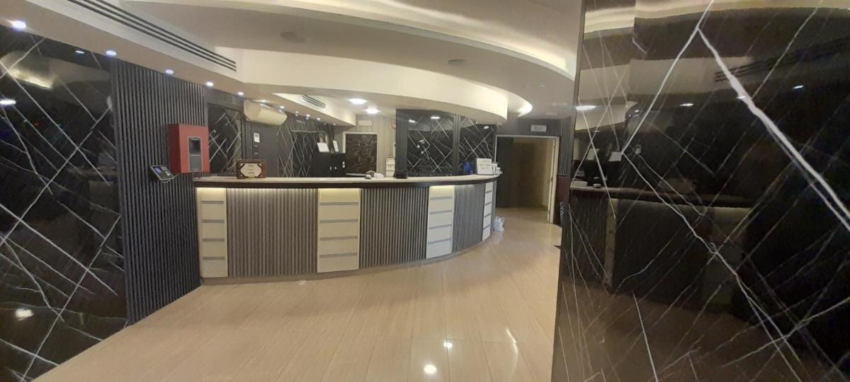 Balcony Hotel - Hizvo