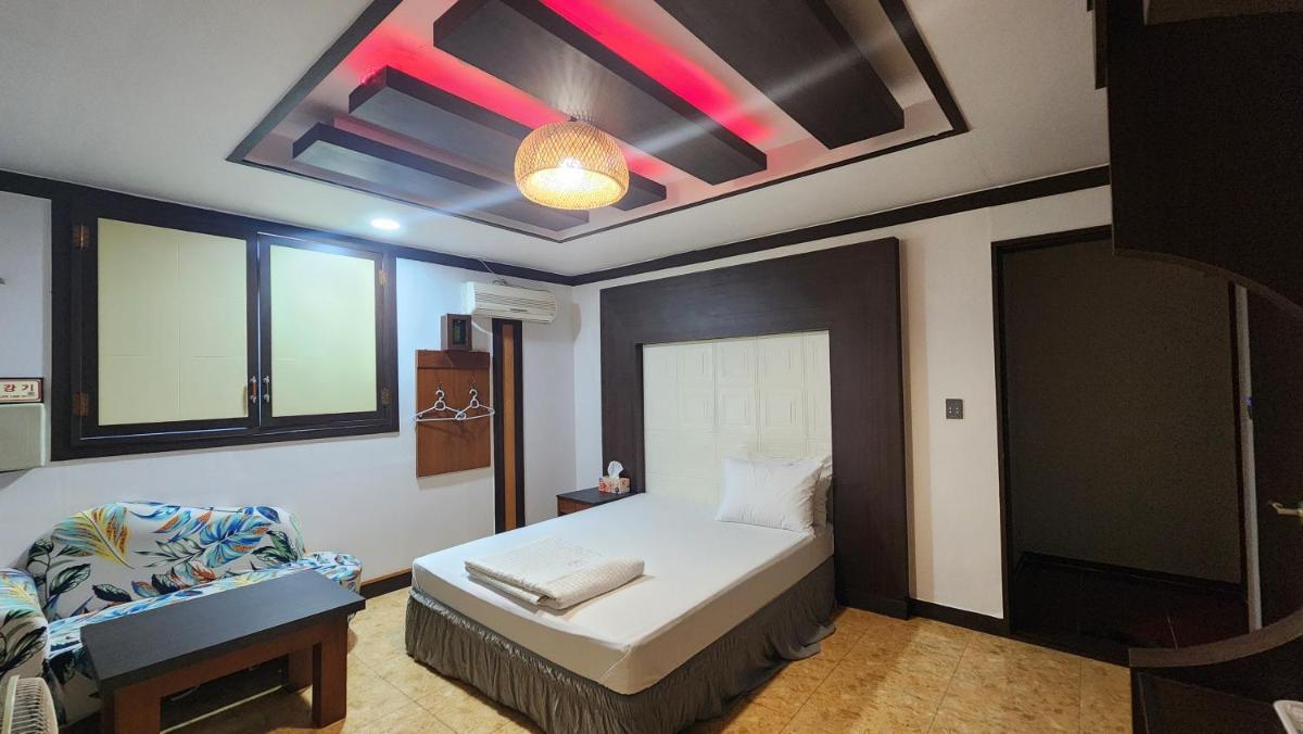 Toya Motel - Housity