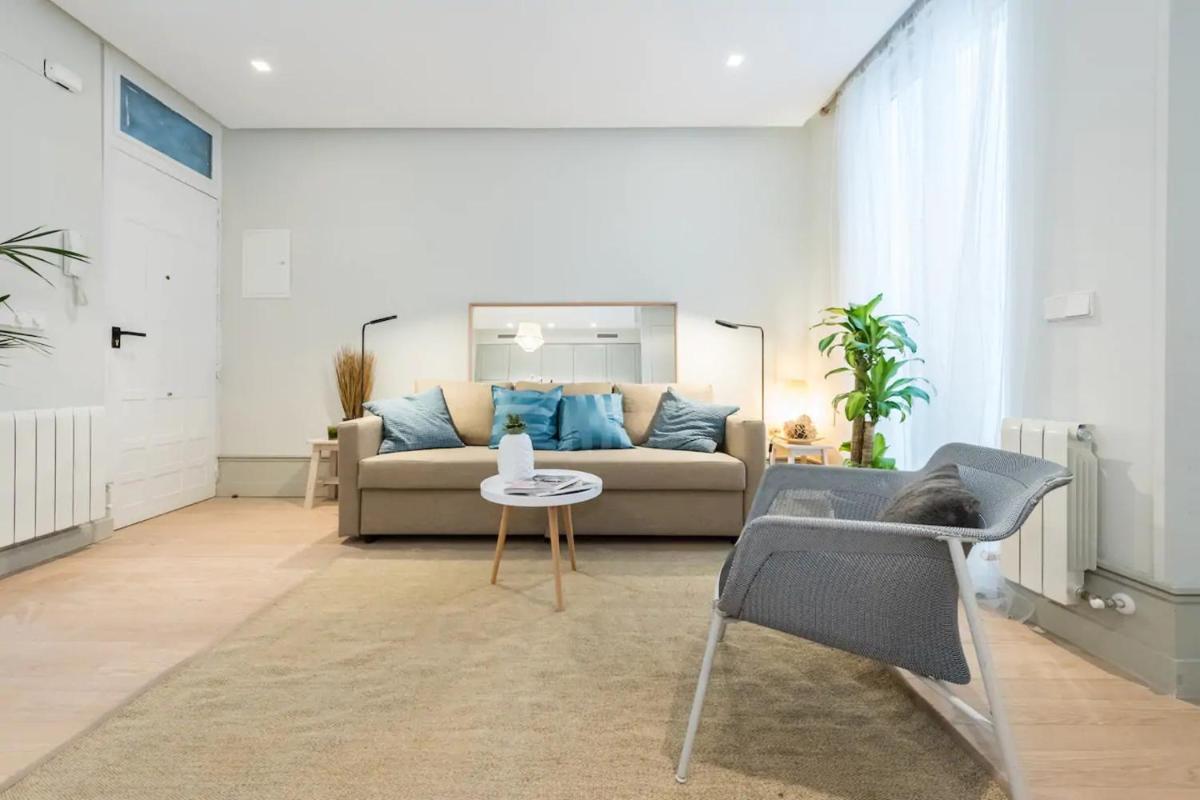 Central Madrid Apartment 60 m² + AC - Housity