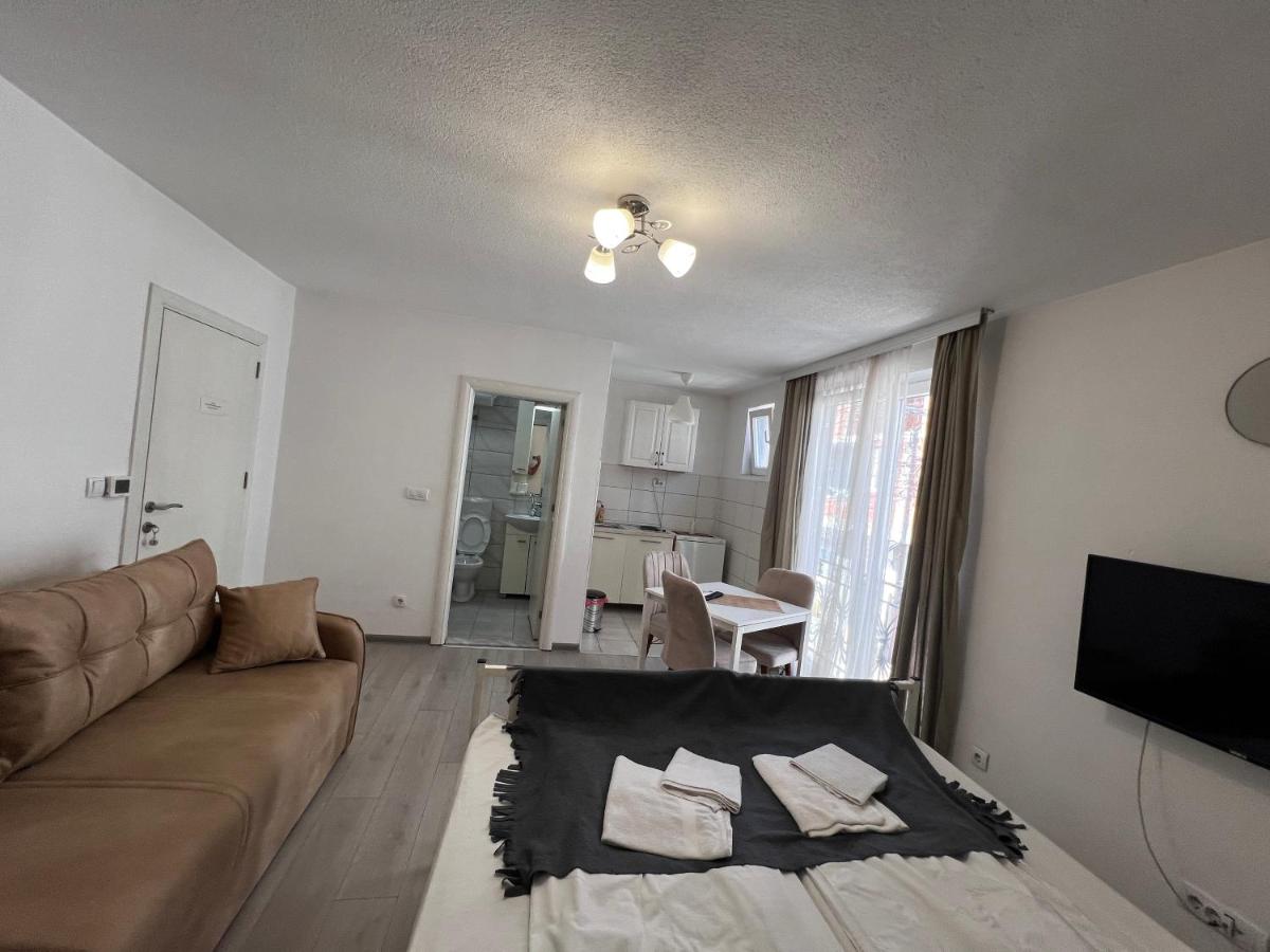 Old Town Apartments - Housity