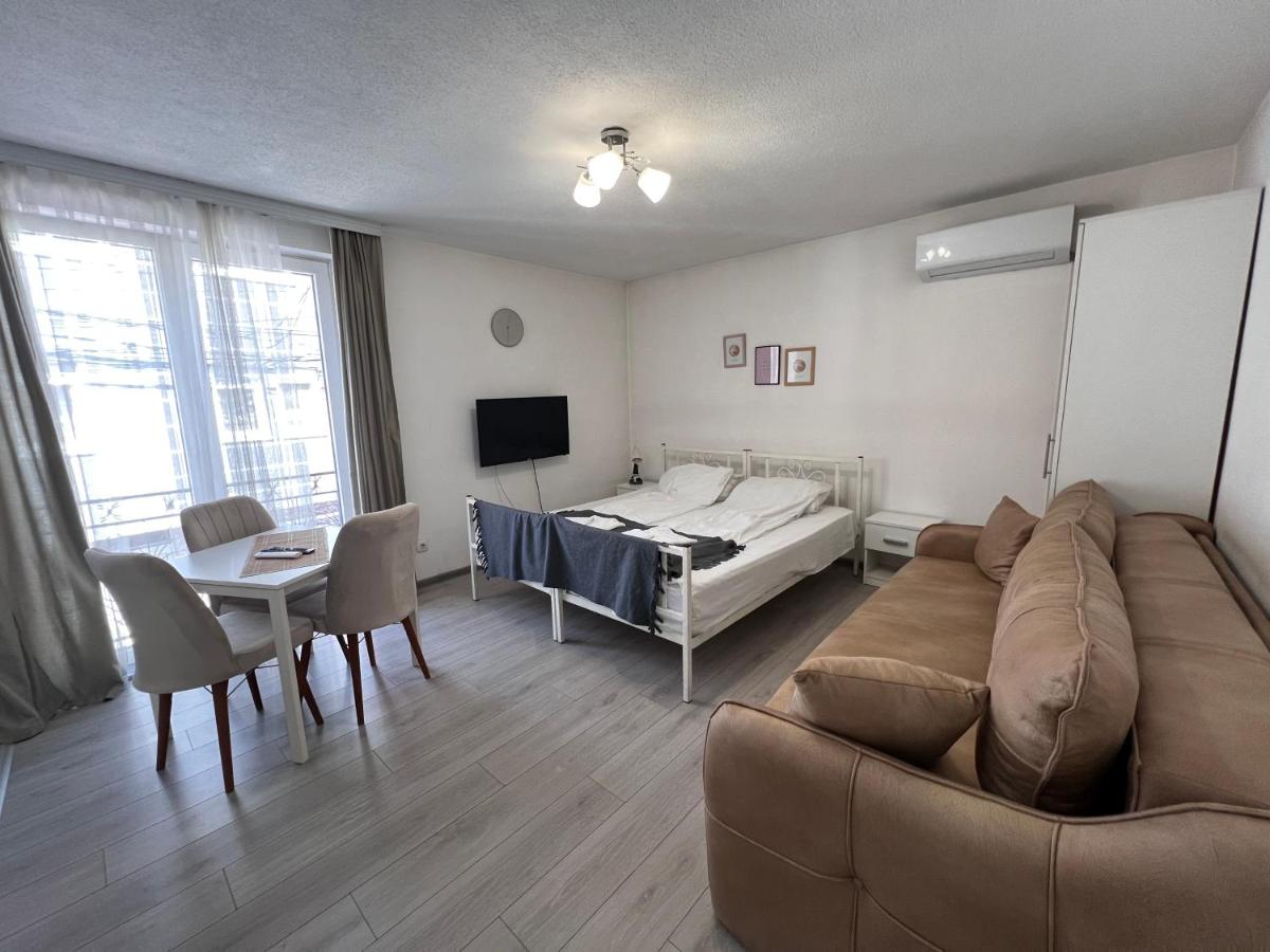 Old Town Apartments - Housity
