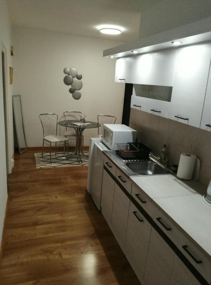 Bee welcome - Housity