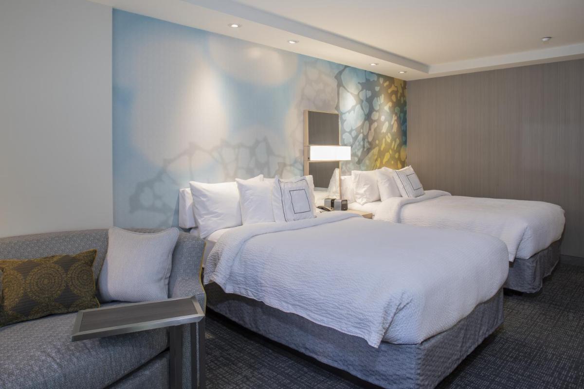 Courtyard by Marriott New York Queens/Fresh Meadows - Housity