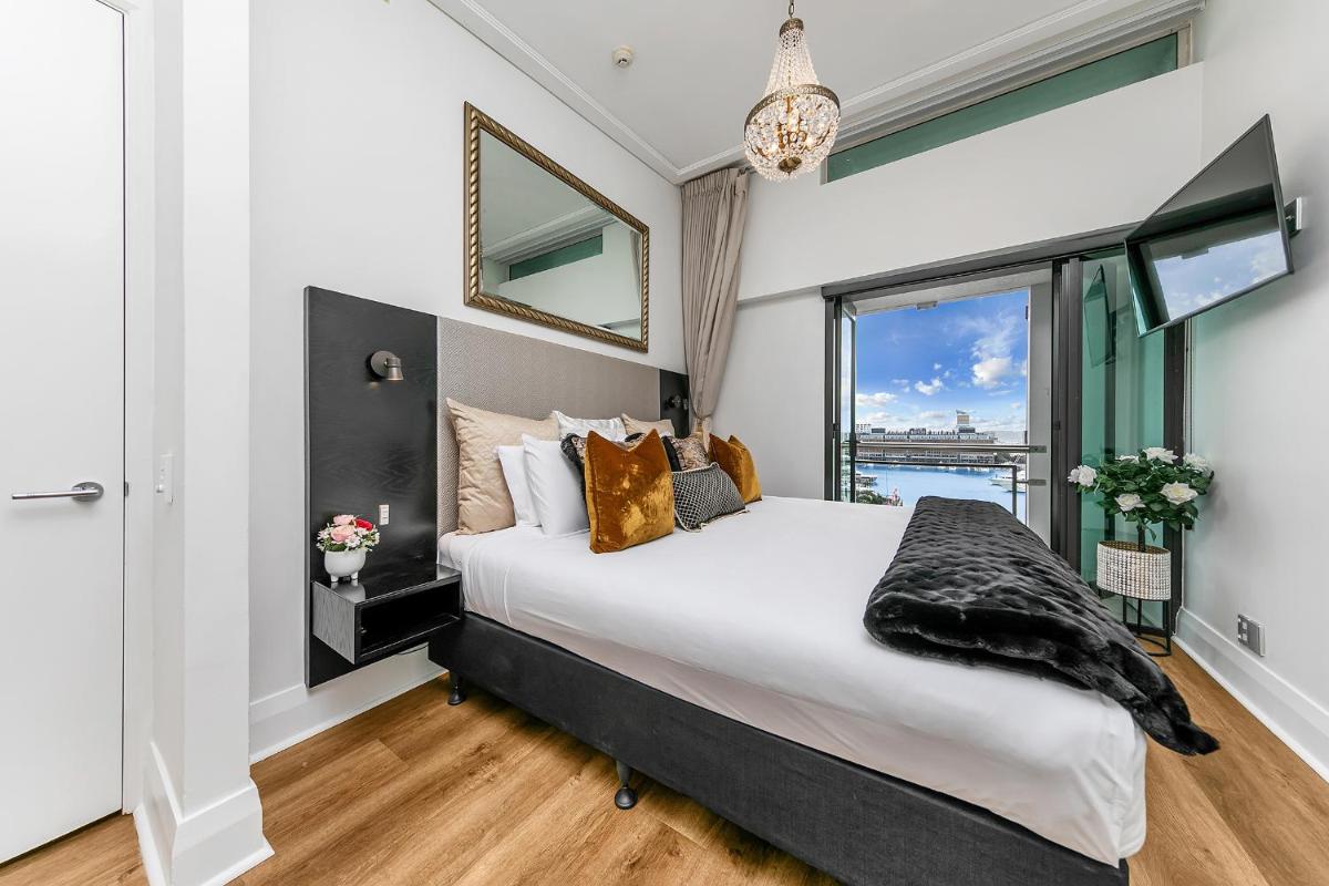 Penthouse Glory - Housity