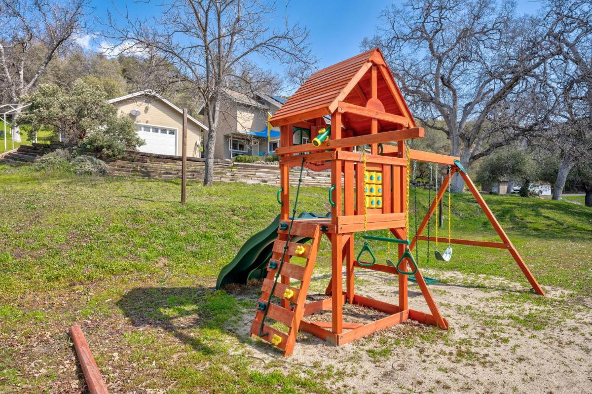Selah Cabin- Pet Friendly, BBQ, Level 2 EV Charger - Housity