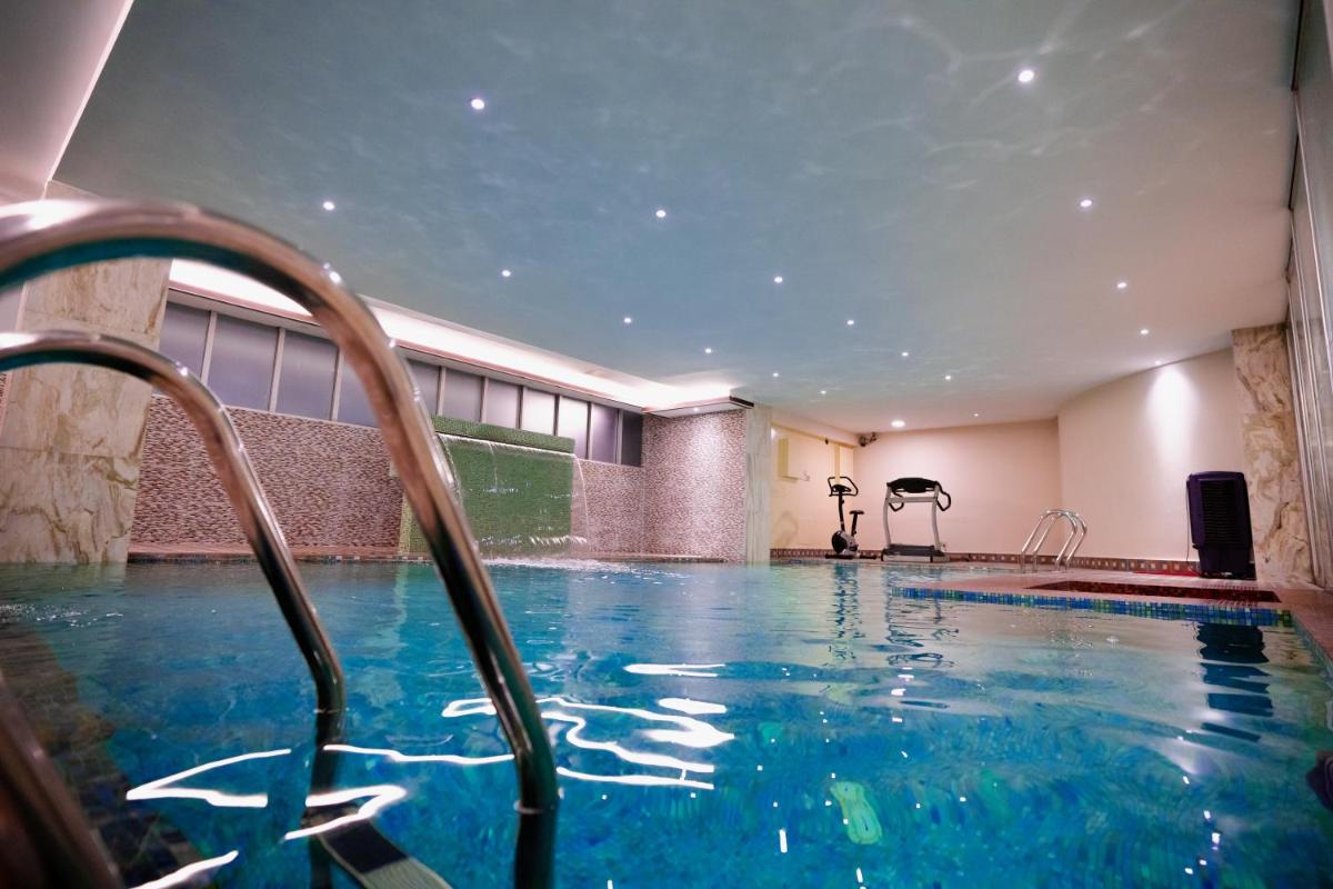 Suitetrails - Royal Residence Dhaka