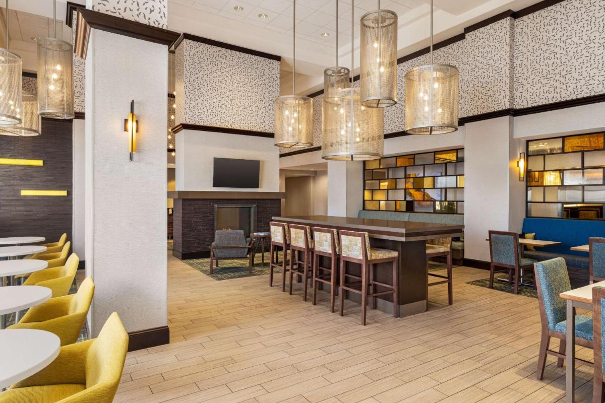 Hampton by Hilton Shelton - Housity