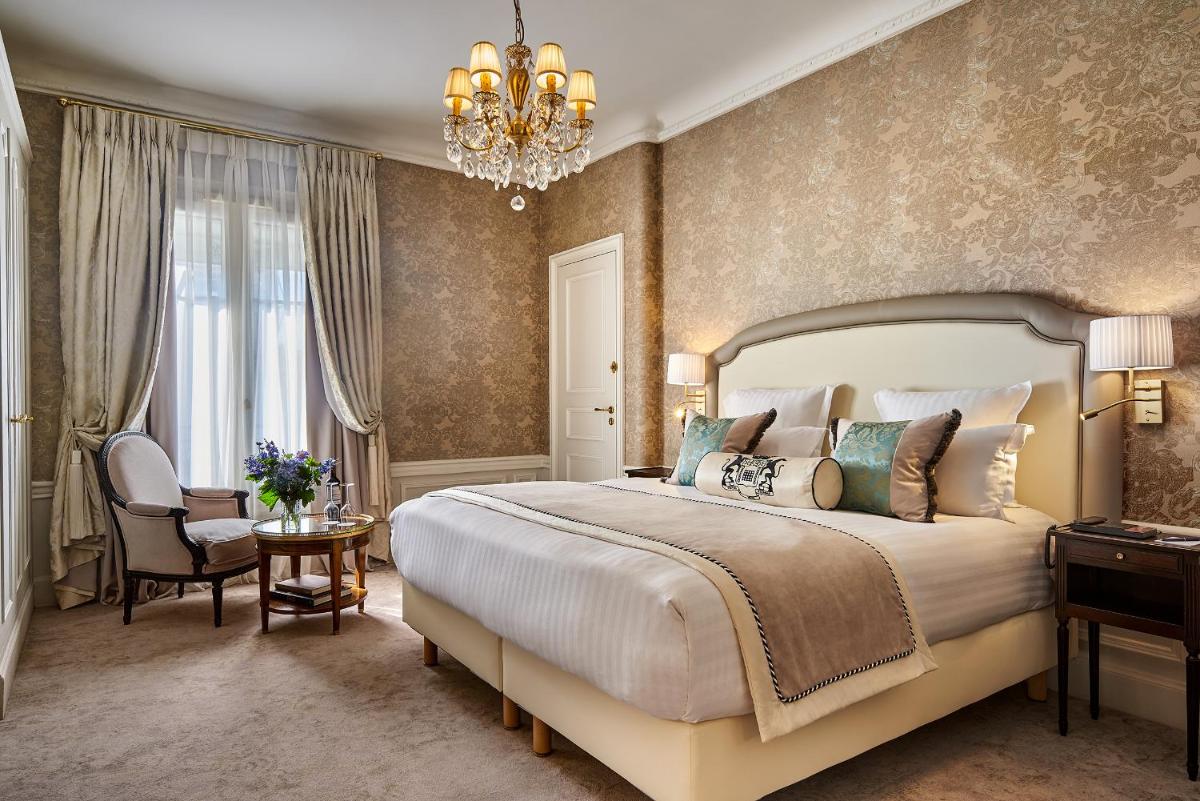 Un ou plusieurs lits dans un hébergement de l'établissement Hotel Westminster