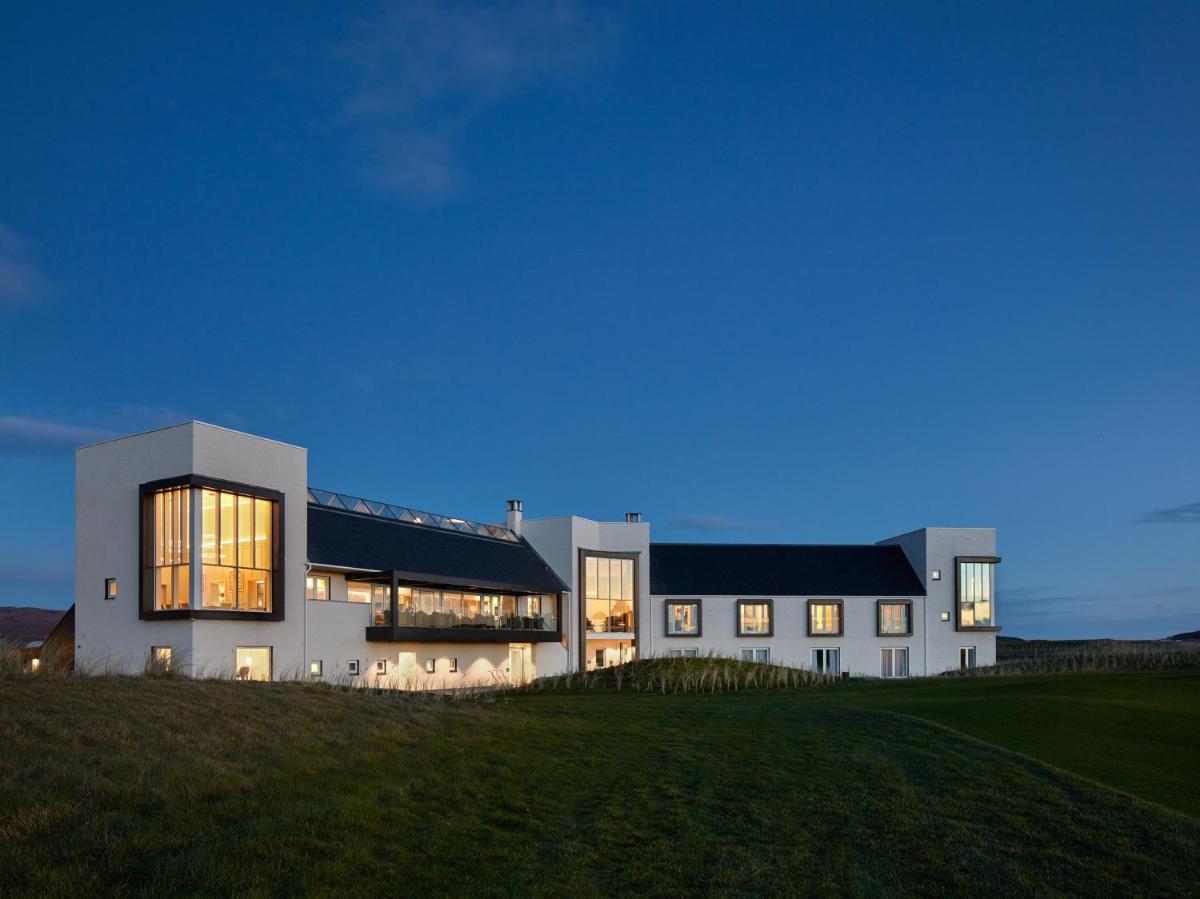 Machrie Hotel & Golf Links - Housity