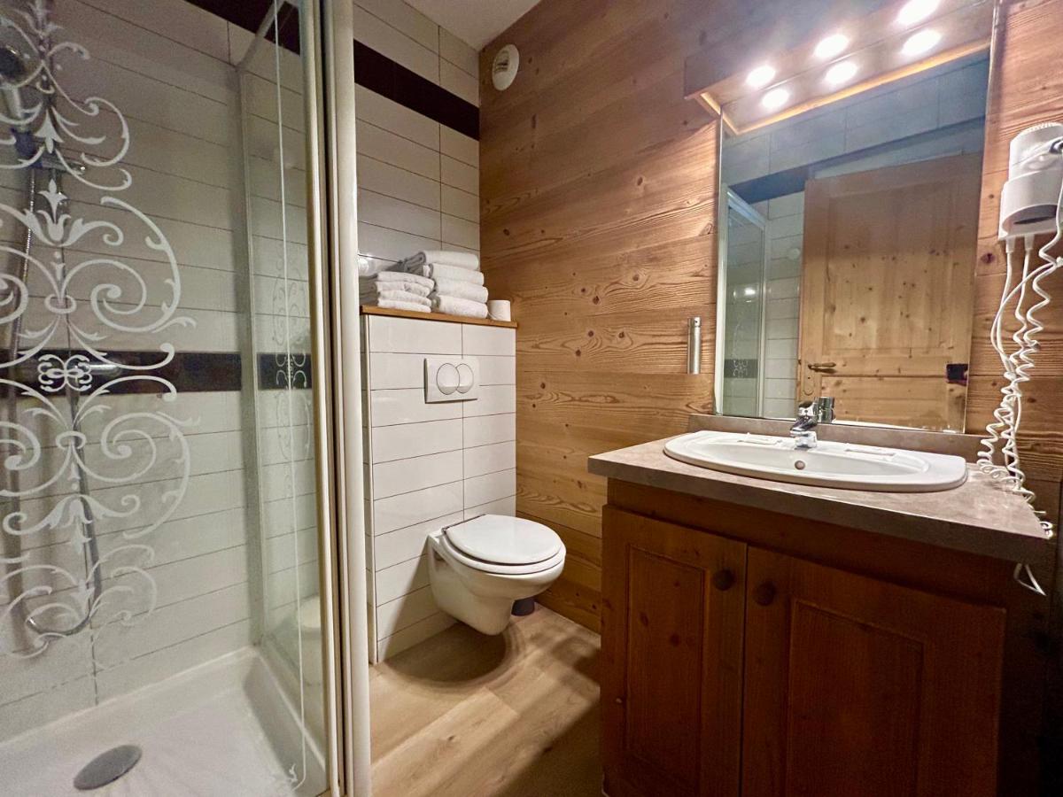 Salle de bains dans l'établissement Résidence Côté Chalet