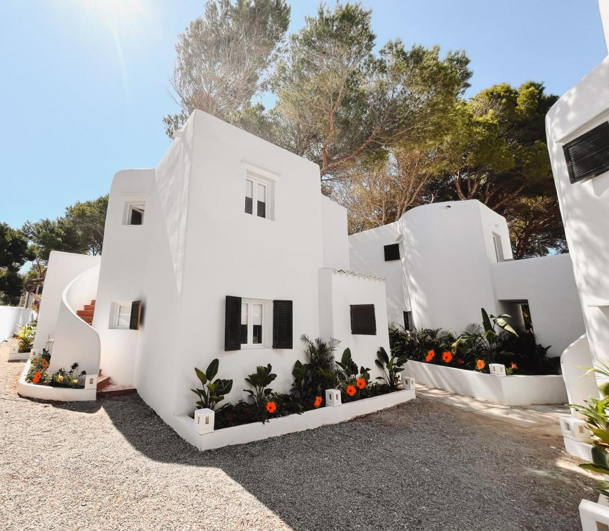 FERGUS Style Punta Arabi - Housity
