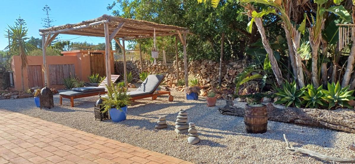 Rural Peace in the Algarve - Private Room with kitchenette and bathroom - Housity