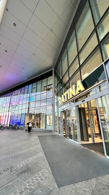 Tampere city center one bedroom apartment - train station, Nokia Arena, Netflix - Housity