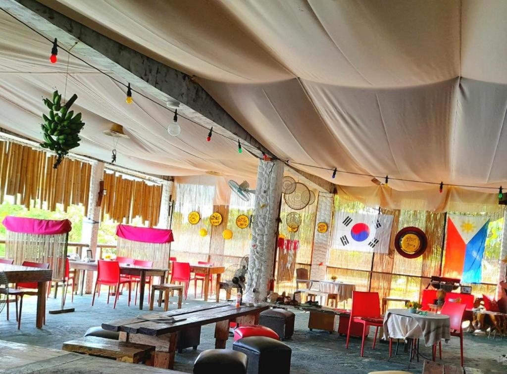 Boracay Water World Hotel - Housity