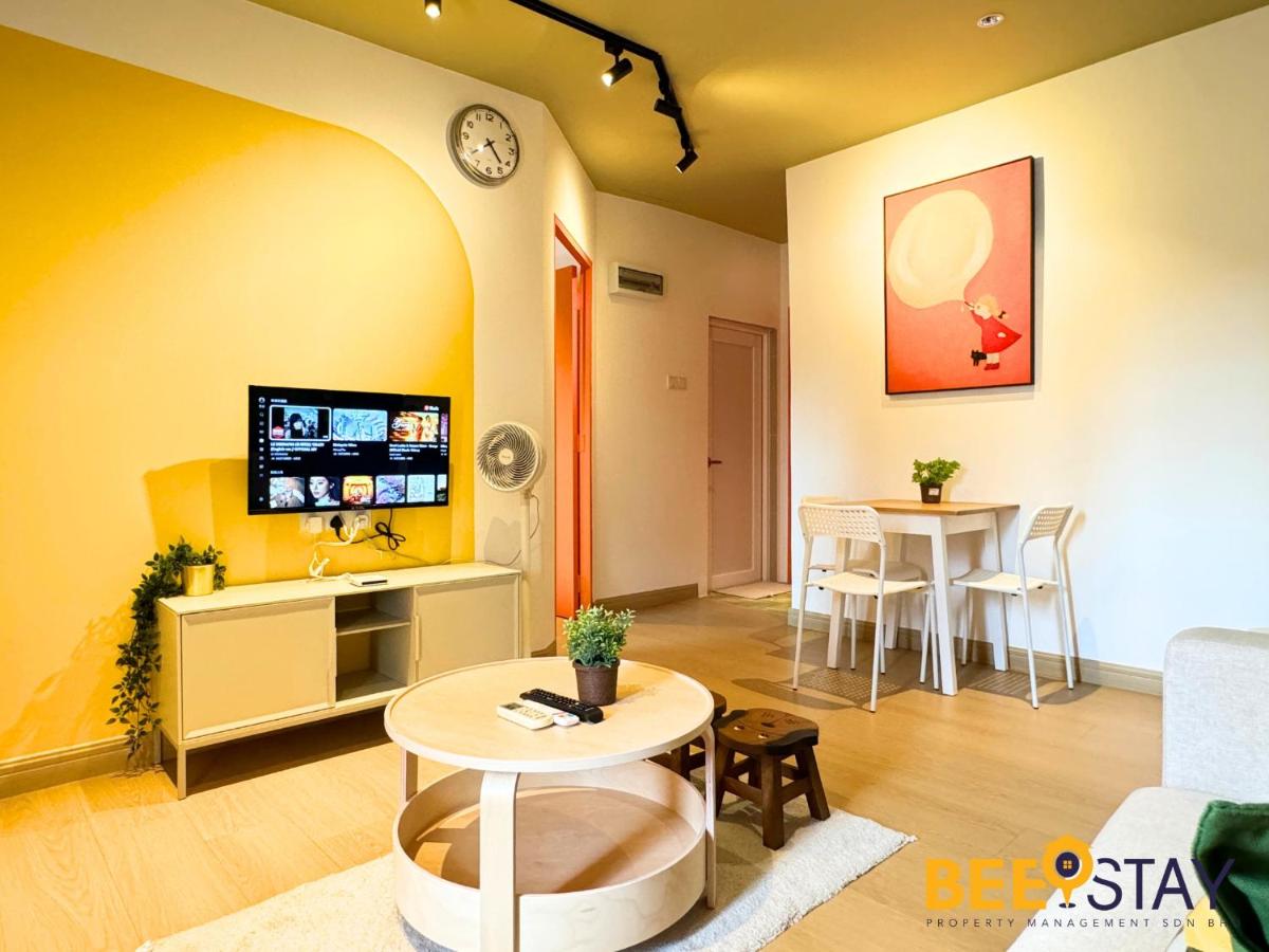 Jenjarom Modern Homestay 4-8PAX By Beestay - Housity