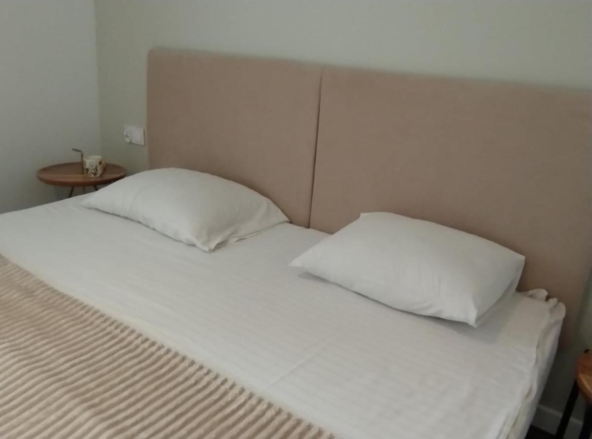 Motyl Noclegi Bytom - Housity