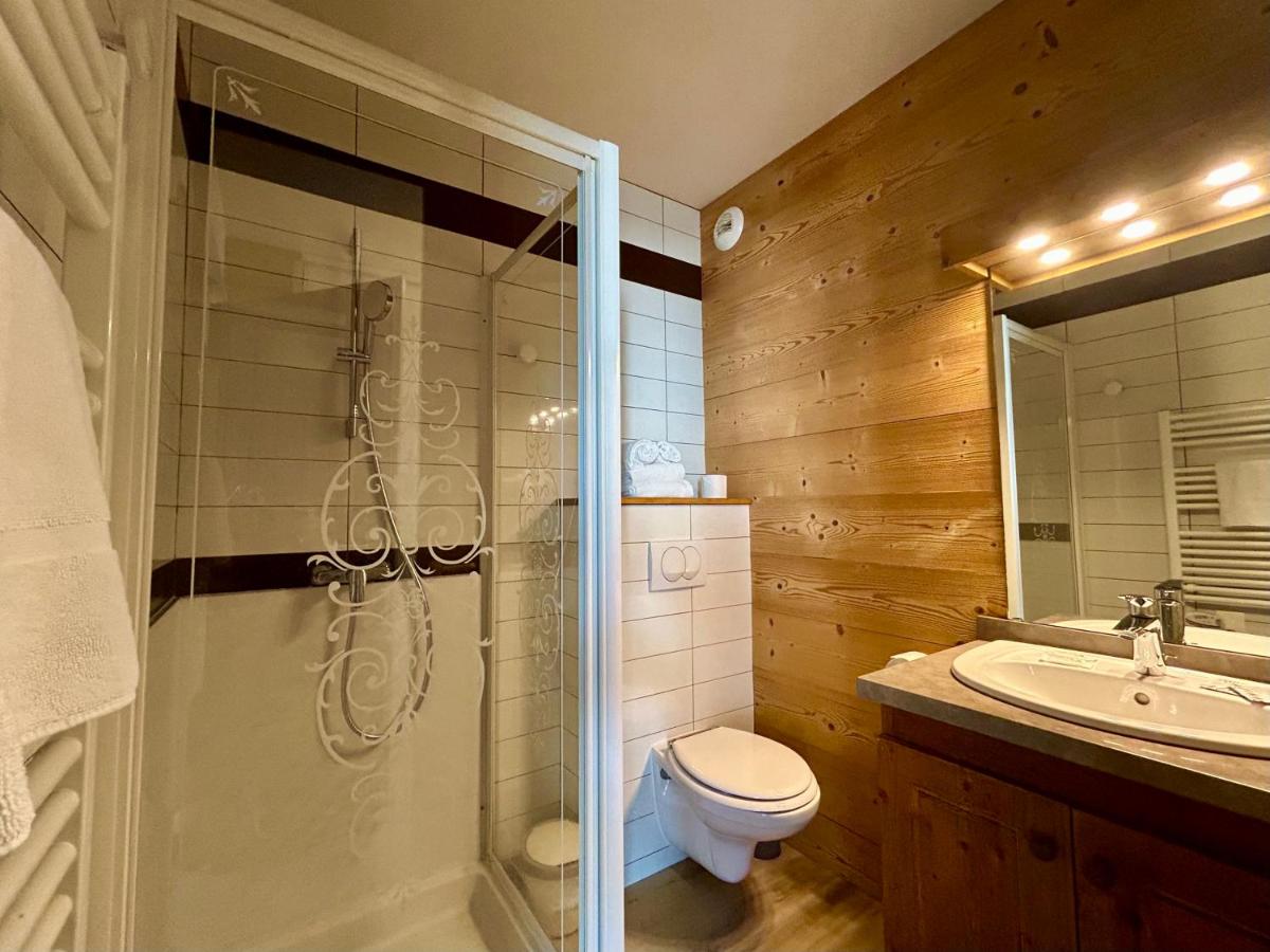 Salle de bains dans l'établissement Résidence Côté Chalet