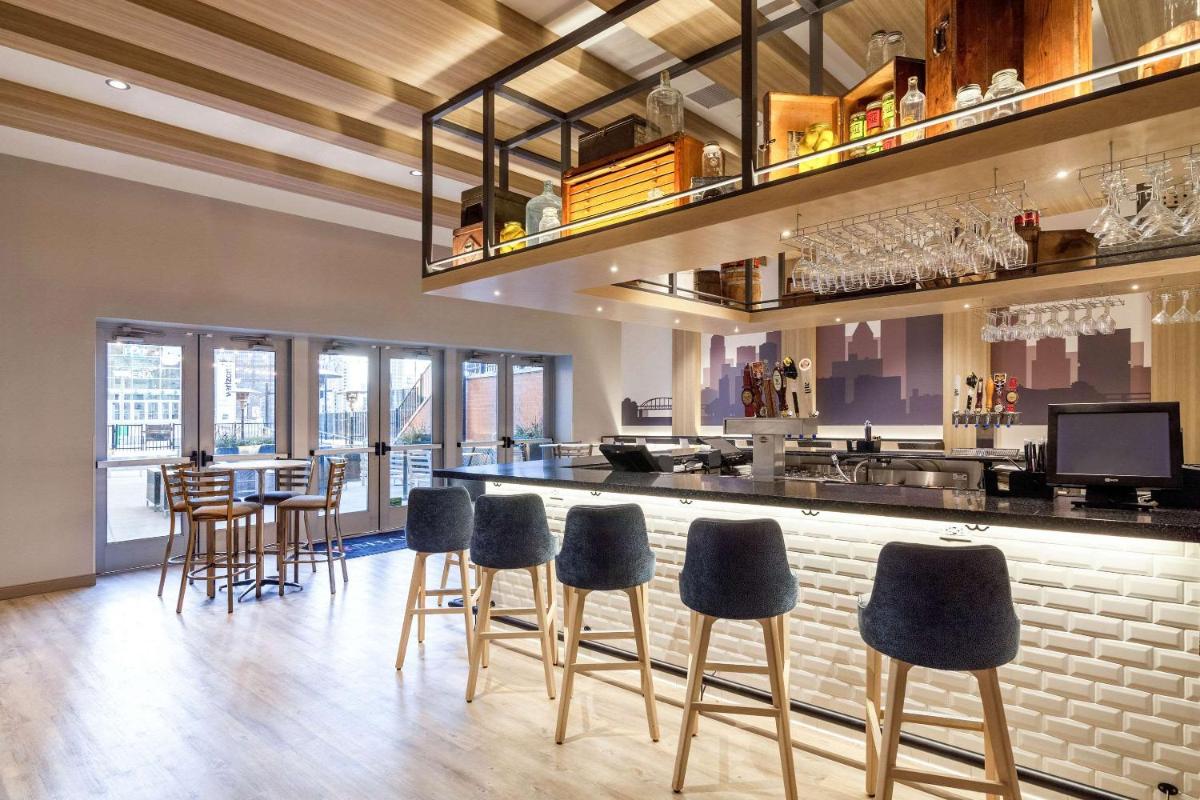 Cambria Hotel Pittsburgh - Downtown - Housity