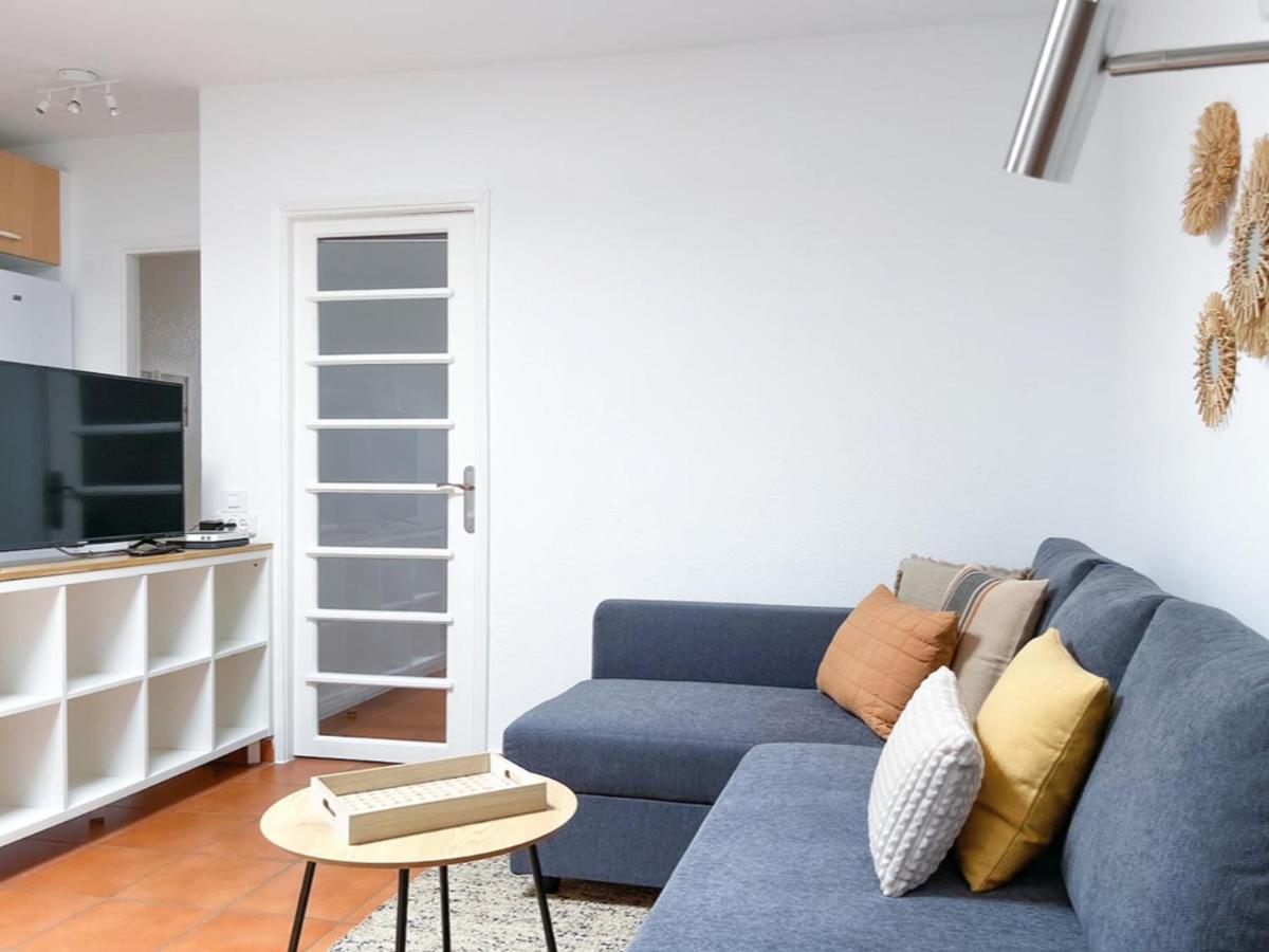 Harmony Beach House - 2BR Sea Views Terrace - Housity